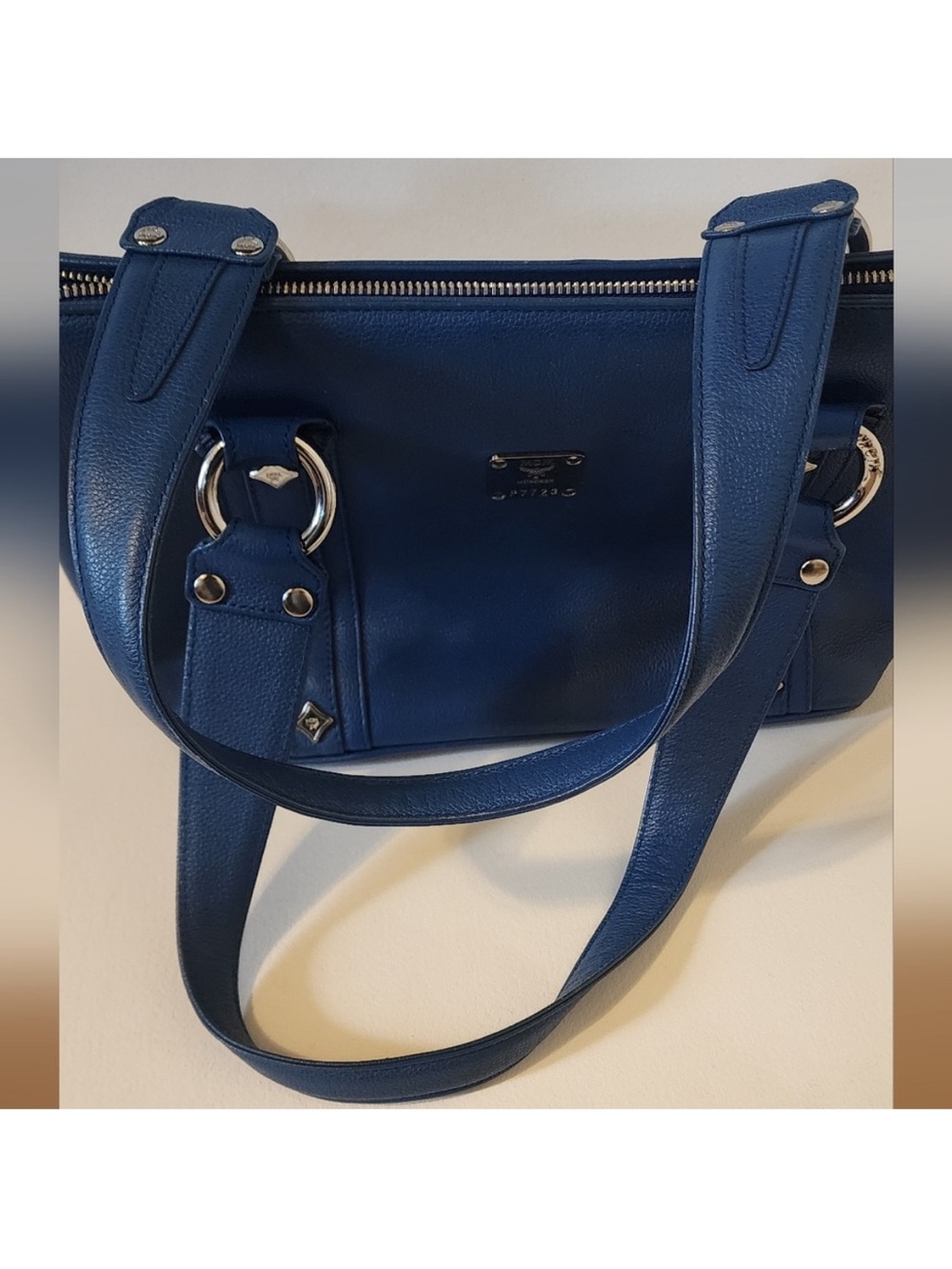 MCM Blue Leather Handbag with Detachable Coin Pouch - Picture 5 of 13